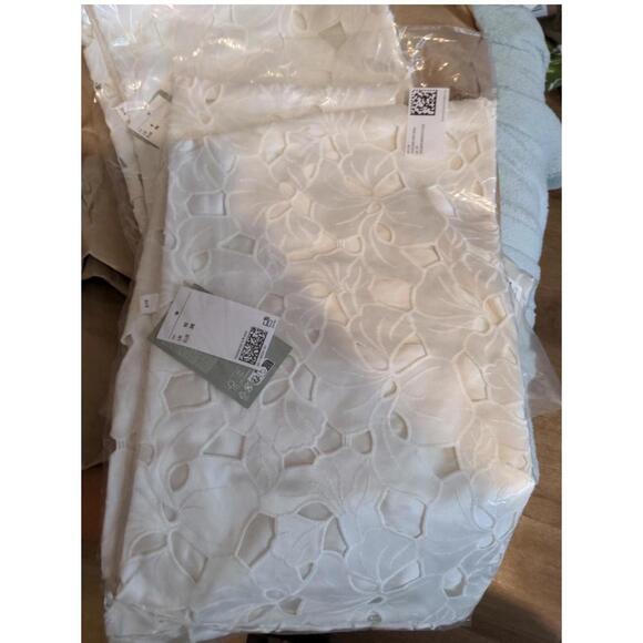 H&M Ecru Midi Skirt Size 6 Embroidered Cutout BNWT - Picture 3 of 6